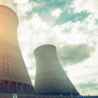 Les tours de la centrale de Dampierre. ©&nbsp; JackF, Adobe Stock