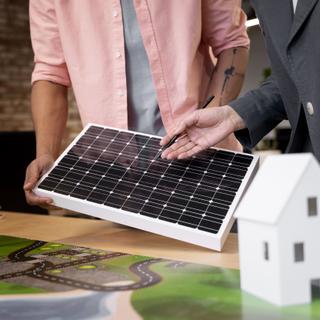 Autoconsumo de energia, freepik