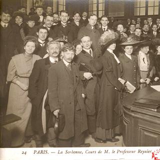 Cours de l’académicien Gustave Reynier à la Sorbonne dans l’amphithéâtre Descartes, en 1909. © Bibliothèque de la Sorbonne, Wikimedia Commons, CC BY-SA