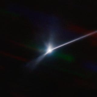 L'astéroïde Dimorphos et sa queue de débris créée par la collision de la sonde Dart photographié par le télescope Soar au Chili. © CTIO, NOIRLab, SOAR, NSF, AURA, T. Kareta (Lowell Observatory), M. Knight (US Naval Academy)