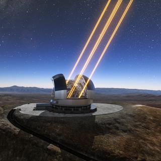 Uma impressão artística do futuro ELT (Extremely Large Telescope) em operação. A primeira pedra deste telescópio monumental foi lançada em maio de 2017. Em 2027, deverá abrir o seu olho de 39 metros de diâmetro no cosmos. © ESO, L. Calçada