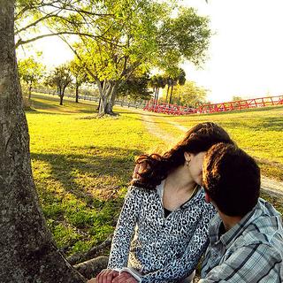 Le baiser, un échange de bactéries. © Michelle Ararat, flickr, cc by 2.0