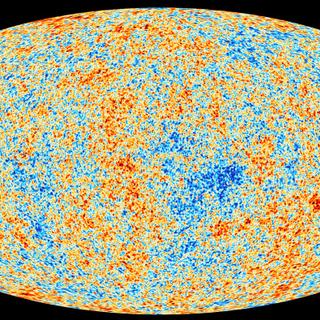 Carte du rayonnement fossile en température. C’est la version 2018. À l’oeil, on ne peut pas faire la différence avec la version de 2013. Elle est cependant encore un petit peu plus précise. © ESA - collaboration Planck