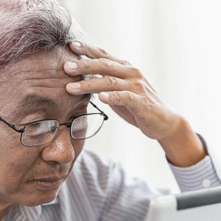 L’OMS vient de publier une actualisation de ses recommandations sur la réduction du risque de déclin cognitif. Certaines nouveautés pourraient vous surprendre... © Quality Stock Arts, Adobe Stock