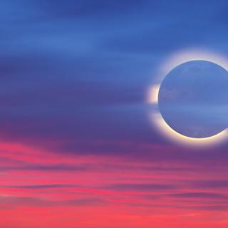 Um eclipse solar anular é anunciado para esta terça-feira, 17 de fevereiro de 2026. Mas os humanos que poderão desfrutar do espetáculo podem ser contados nos dedos de uma mão… © muratart, Adobe Stock