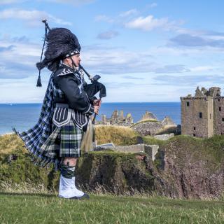 A Escócia teve que decidir aderir ao Reino Unido em 1707, após anos de fome. © Lukassek, Adobe Stock