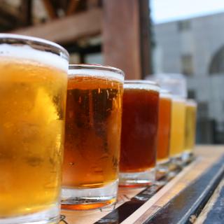  le maltage, le brassage, la cuisson du moût, la fermentation alcoolique et la garde. © Quinn Dombrowski, Flickr, CC by-sa 2.0