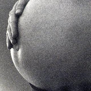 L'alimentation d'une femme enceinte a un impact non négligeable sur le bébé. Ainsi, la choline, qui limite l'anxiété, se retrouve principalement dans le jaune d'œuf, la viande ou le poisson. Pour les végétariens, il est préférable de se rabattre sur les légumineuses comme le soja ou les noix. © Maxime Delrue, Flickr, cc by nc nd 2.0