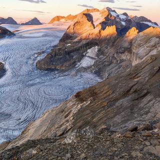A Rede Suíça de Monitoramento de Geleiras (Glamos) relata que as geleiras suíças derreteram maciçamente novamente este ano. O de Claridenfirn, aqui na imagem, estava completamente livre de gelo em setembro. © Matthias Huss, Instituto Federal Suíço de Tecnologia de Zurique