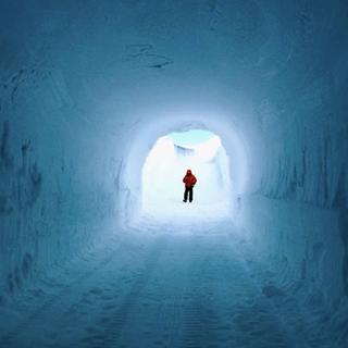 Ice Memory, le sanctuaire de glace creusé en Antarctique pour stocker des carottes de glace extraites de glaciers en danger dans le monde entier vient d’être inauguré. Il accueille ses deux premiers échantillons venus des Alpes. © R. Ascione ENEA PRNA IPEV