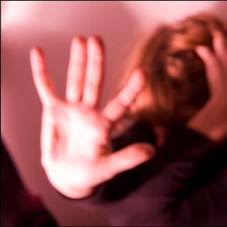 La violence faite aux femmes est présente dans toutes les cultures et pays du monde, et à une fréquence très élevée, puisqu'elle touche environ une femme sur trois.&nbsp;© European Parliament, Flickr, cc by nc nd 2.0
