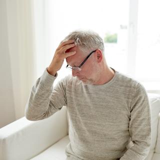 Um homem fica com amnésia depois de fazer sexo com sua esposa. © Syda Productions, Adobe Stock