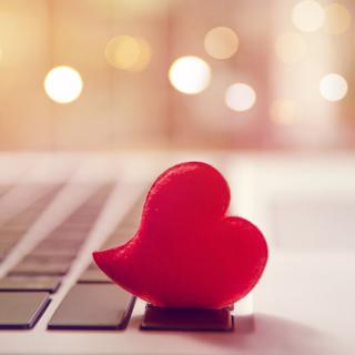 Des dizaines de millions de personnes se fabriquent des compagnons virtuels avec l’IA. © oatawa, Adobe Stock