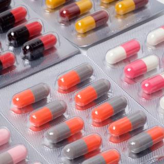 Os antibióticos tornam-se menos eficazes à medida que as bactérias se adaptam. © zneb076, Fotolia