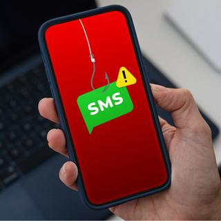Depois do phishing, aí vem o smishing, um novo golpe de SMS. © Sadi Maria, iStock 