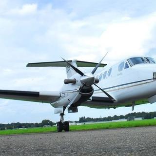 Le Beechcraft B200 localise les foyers d’incendie et coordonne la réponse. © ASL Group