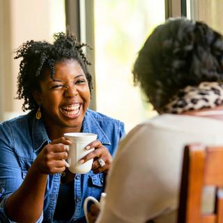 O café pode desempenhar um papel protetor no nível cardiometabólico, segundo um estudo chinês. © JasonDoiy, iStock