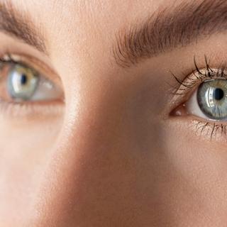 O que a cor dos seus olhos realmente revela sobre sua genética. © Bymuratdeniz, iStock