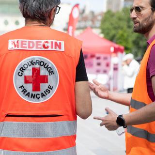 As alterações climáticas intensificarão os desastres naturais: a Cruz Vermelha insta os franceses a prepararem as suas malas de emergência para lidar com eles. © Peter Carruthers, iStock