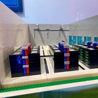 Le géant informatique Microsoft souhaite concilier performance et durabilité pour ses&nbsp;centres de données et réduire l'empreinte environnementale des infrastructures. © Microsoft