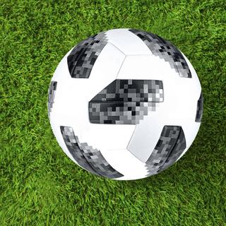 Comment expliquer les trajectoires courbes des ballons de foot&nbsp;?&nbsp;Les secrets mathématiques du&nbsp;football © Stux, Pixabay, DP