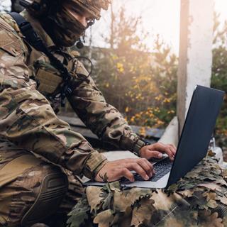 O AQ 400 Scythe é um drone suicida de voo lento com um alcance que lhe permite chegar à Rússia ou a um território ocupado como a Crimeia. © Parisov, Adobe Stock