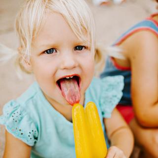 Une alimentation riche en aliments ultra-transformés peut perturber le développement neurologique car elle favorise l'inflammation systémique, le stress oxydatif et les altérations de l'axe intestin-cerveau.&nbsp;©&nbsp;MeganBetteridge, Adobe Stock
