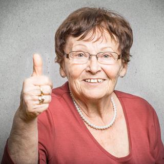 Malgré des inégalités sociales en leur défaveur, les femmes vivent plus longtemps que les hommes, partout dans le monde. © DDRockstar, Fotolia