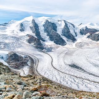 A evolução das geleiras dos Alpes no espaço de 100 anos é desconcertante. Aqui, a geleira Morteratsch, na Suíça. © Ryszard Filipowicz, Adobe Stock