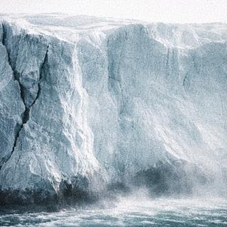 Pesquisadores da Universidade Nacional Australiana (ANU) detectaram várias centenas de terremotos glaciais na Antártica desde 2010. Eles explicam por que isso é preocupante. © XD com ChatGPT