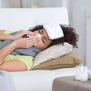 Une nouvelle souche de grippe se propage rapidement et pourrait contribuer à une saison grippale plus intense. © auremar, Adobe Stock