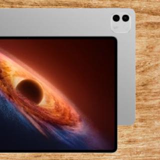 La tablette Honor MagicPad 4 et son écran OLED 165 Hz profite d'une double remise à saisir sans attendre sur AliExpress