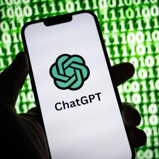 Chaque requête sur ChatGPT consomme 2,9 Wh d'électricité. C'est dix fois plus qu'une recherche sur Google. ©&nbsp;SEBASTIEN BOZON / AFP