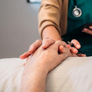 La recherche médicale moderne mobilise des technologies de pointe pour tenter de percer les mécanismes complexes des maladies incurables.&nbsp;© David Pereiras, Adobe Stock&nbsp;