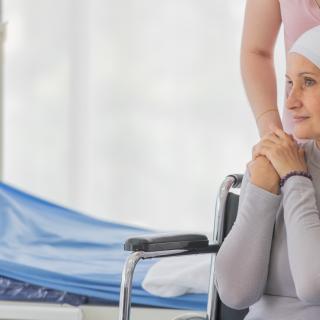 Um novo medicamento mostra-se muito promissor para mulheres com cancro da mama metastático resistente a outros tratamentos. © Bangkok Click Studio, Adobe Stock