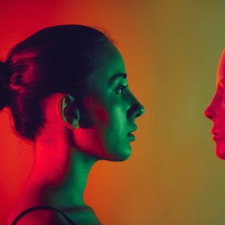 Os pesquisadores dissecaram o cérebro do chatbot Claude. © imagina, iStock