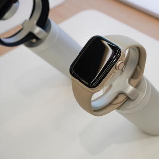 Grâce à notre guide d'achat vous n'aurez plus besoin de dépenser une fortune pour vous équiper d'une montre connectée&nbsp;© piyaphun, Adobe Stock