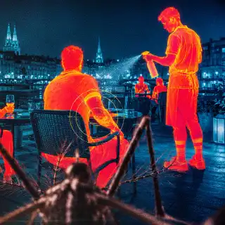  vêtements couvrants, répulsifs et vigilance constante face au moustique tigre, désormais installé dans nos villes. © XD, ChatGPT