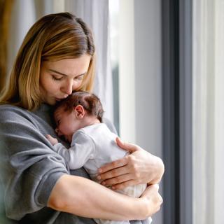 A taxa de fertilidade caiu para 1,62 filhos por mulher, o nível mais baixo desde a Primeira Guerra Mundial. © leszekglasner, AdobeStock
