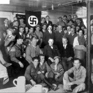 Adolf Hitler aproveitou o anti-semitismo e a crise económica para promover a ascensão da ideologia nazi na Alemanha. © Commons Wikimedia, CC by-sa 3.0