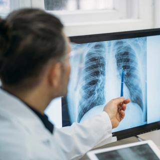 Um paciente australiano vive 100 dias com um coração artificial de titânio. © Vladimir Vladimirov, iStock