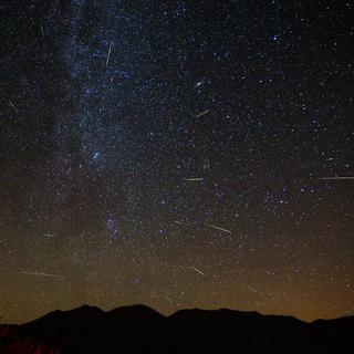 L'essaim météoritique des Perséides revient chaque année en été. © Eric Gorski, Flickr, CC By-NC-SA 2.0