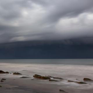 El Niño e La Niña, anomalias de temperatura quente e fria no Oceano Pacífico, tornar-se-ão mais pronunciadas em menos de 10 anos. © EcaterinaLeonte, Adobe Stock