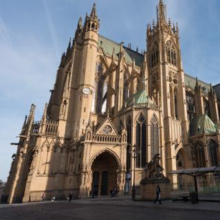 A Catedral de Saint-Étienne em Metz, no departamento de Mosela, é o monumento mais visitado da cidade. © Bruce Critelli, Flickr