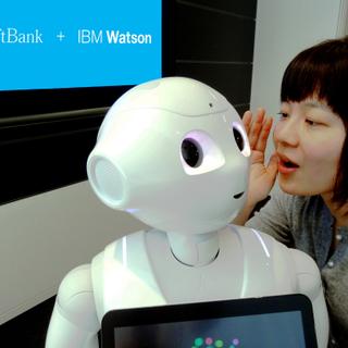 Le robot Pepper est bien attendrissant. Mais il est interdit d’avoir des relations sexuelles avec. La charte d’utilisation stipule que «&amp;nbsp;le propriétaire ne doit pas entreprendre d’acte sexuel ni aucun autre comportement indécent&amp;nbsp;» avec lui. © ibmphoto24, Flickr, CC nc nd by 2.0