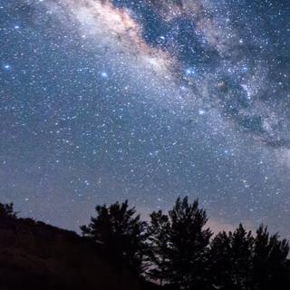 Pour David Elbaz, astrophysicien, face au ciel étoilé, nous sommes tous des enfants. © udoikel09, Adobe Stock