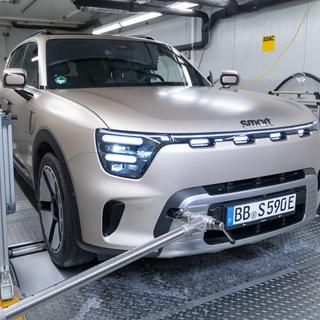 Imposant, le Smart #5 pousse l'air plus dense de l'hiver. Sa consommation est importante, mais il se rattrape avec une recharge très rapide. © Adac
