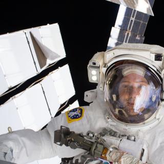 Thomas Pesquet lors de sa première sortie extravéhiculaire, le 13 janvier 2017. © Nasa