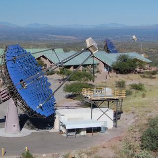Uma vista do conjunto de telescópios Veritas. © Colaboração Veritas
