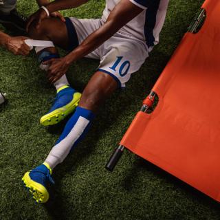 Représentant plus de 20 % des arrêts de travail chez les professionnels, la lésion des ischio-jambiers reste la blessure la plus redoutée et la plus difficile à anticiper pour la médecine du sport.&nbsp;©&nbsp;Alex, Adobe Stock